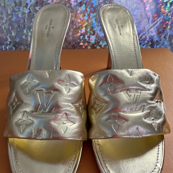Louis Vuitton gold  mules heels - Picture 2 of 8
